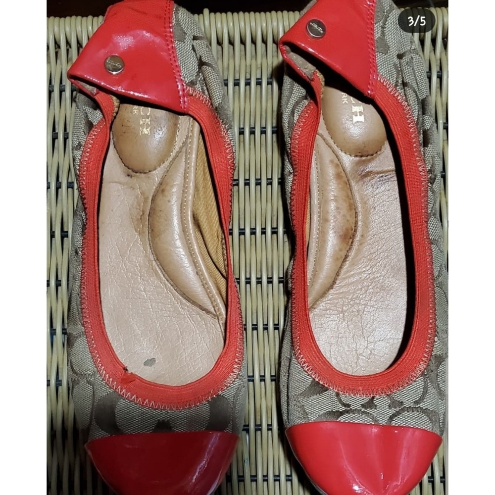 Coach Signature Ballerina